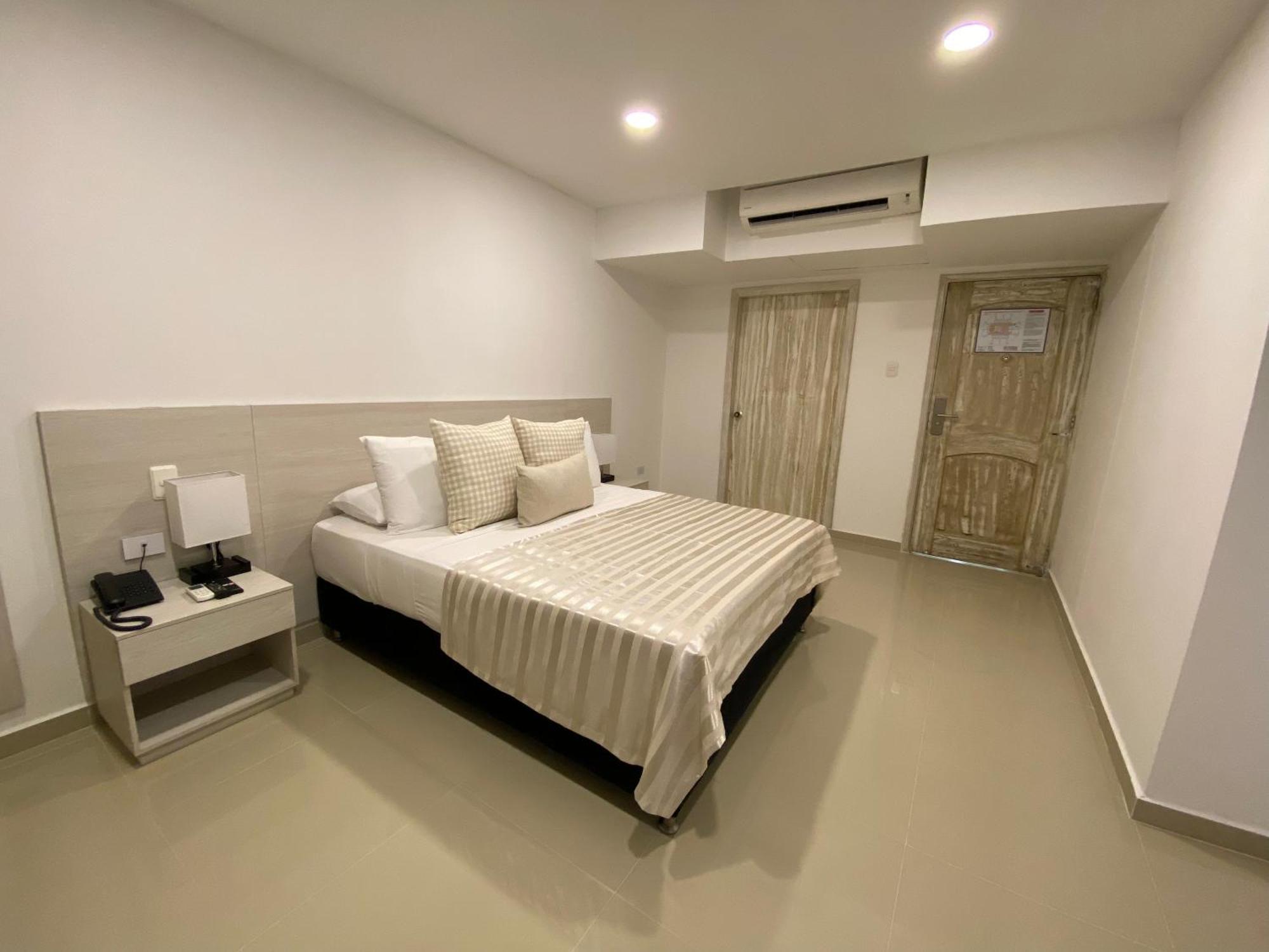 Hotel Dorado Plaza Bocagrande 4*